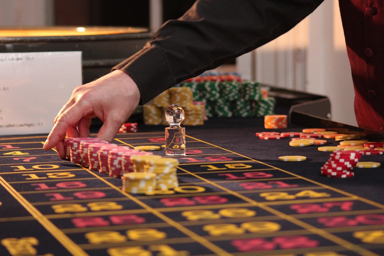 macau303 slot sports betting interface showing game information and in-play markets